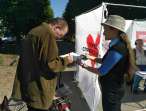 Черкаські «батьківщинівці» продовжують збирати підписи проти продажу землі